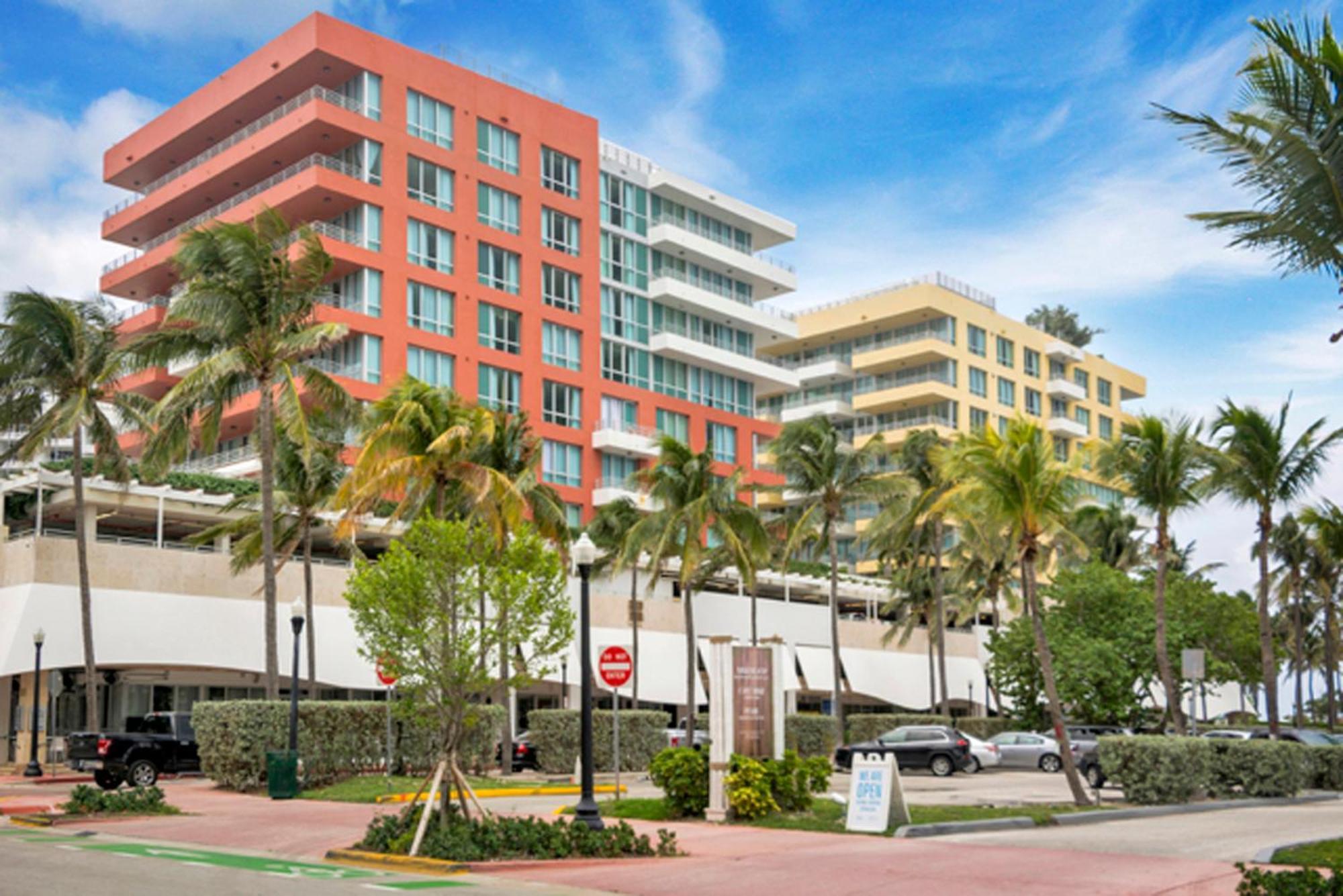 Beachfront Bentley Hotel One Bedroom Suite With Balcony And Beach Access 迈阿密海滩 外观 照片