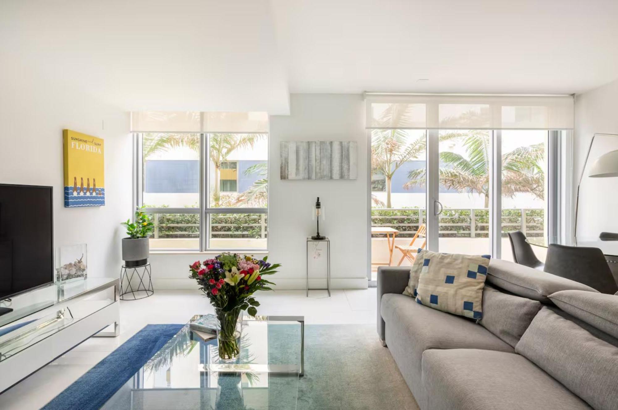 Beachfront Bentley Hotel One Bedroom Suite With Balcony And Beach Access 迈阿密海滩 外观 照片