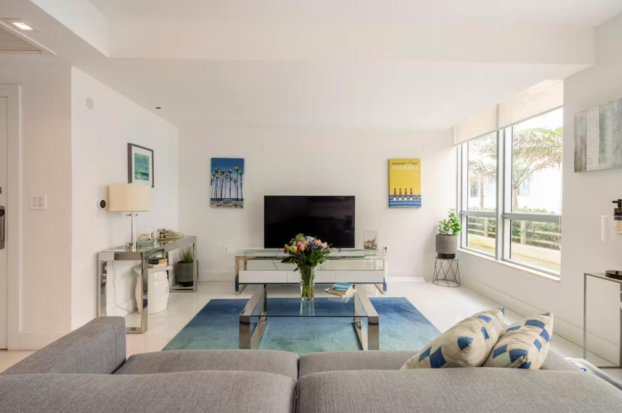 Beachfront Bentley Hotel One Bedroom Suite With Balcony And Beach Access 迈阿密海滩 外观 照片