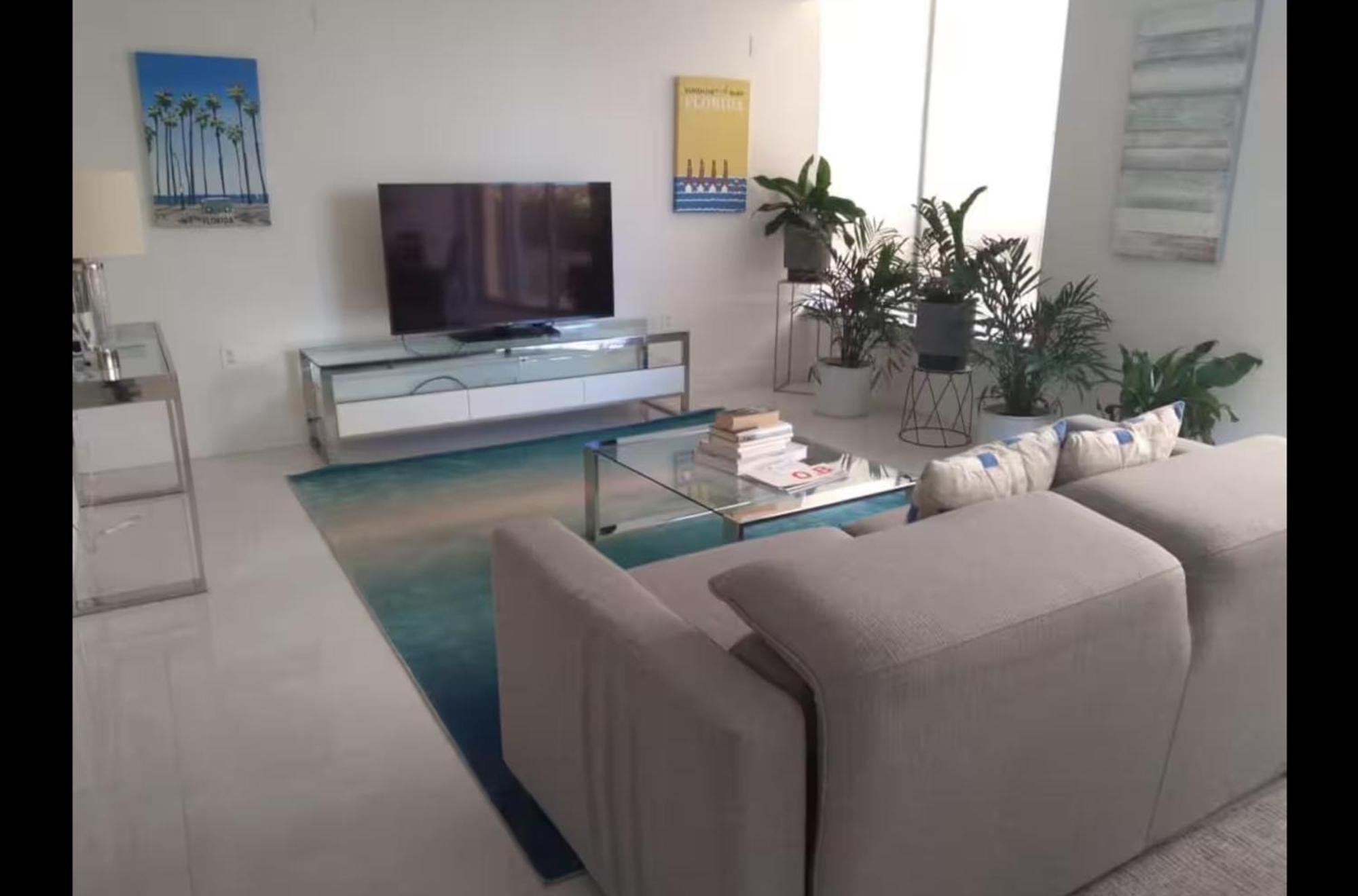 Beachfront Bentley Hotel One Bedroom Suite With Balcony And Beach Access 迈阿密海滩 外观 照片